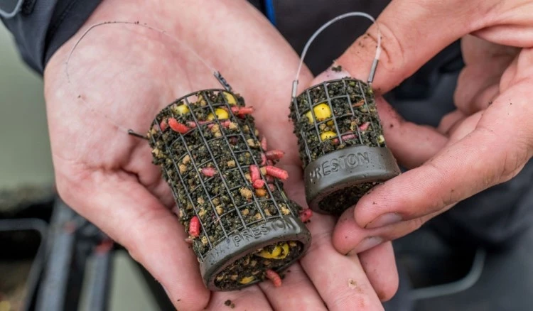 Distance Cage Feeders Large - Afbeelding 3